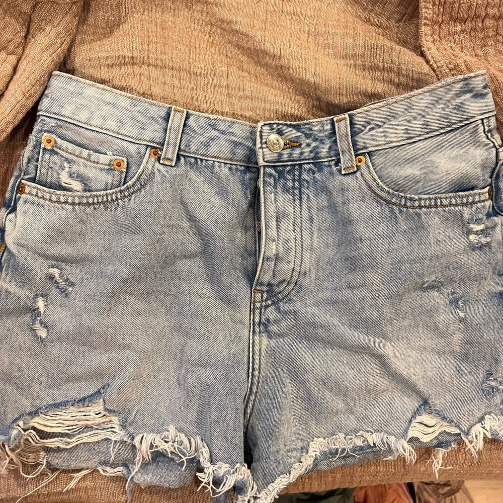 Zara high waisted cut off shorts